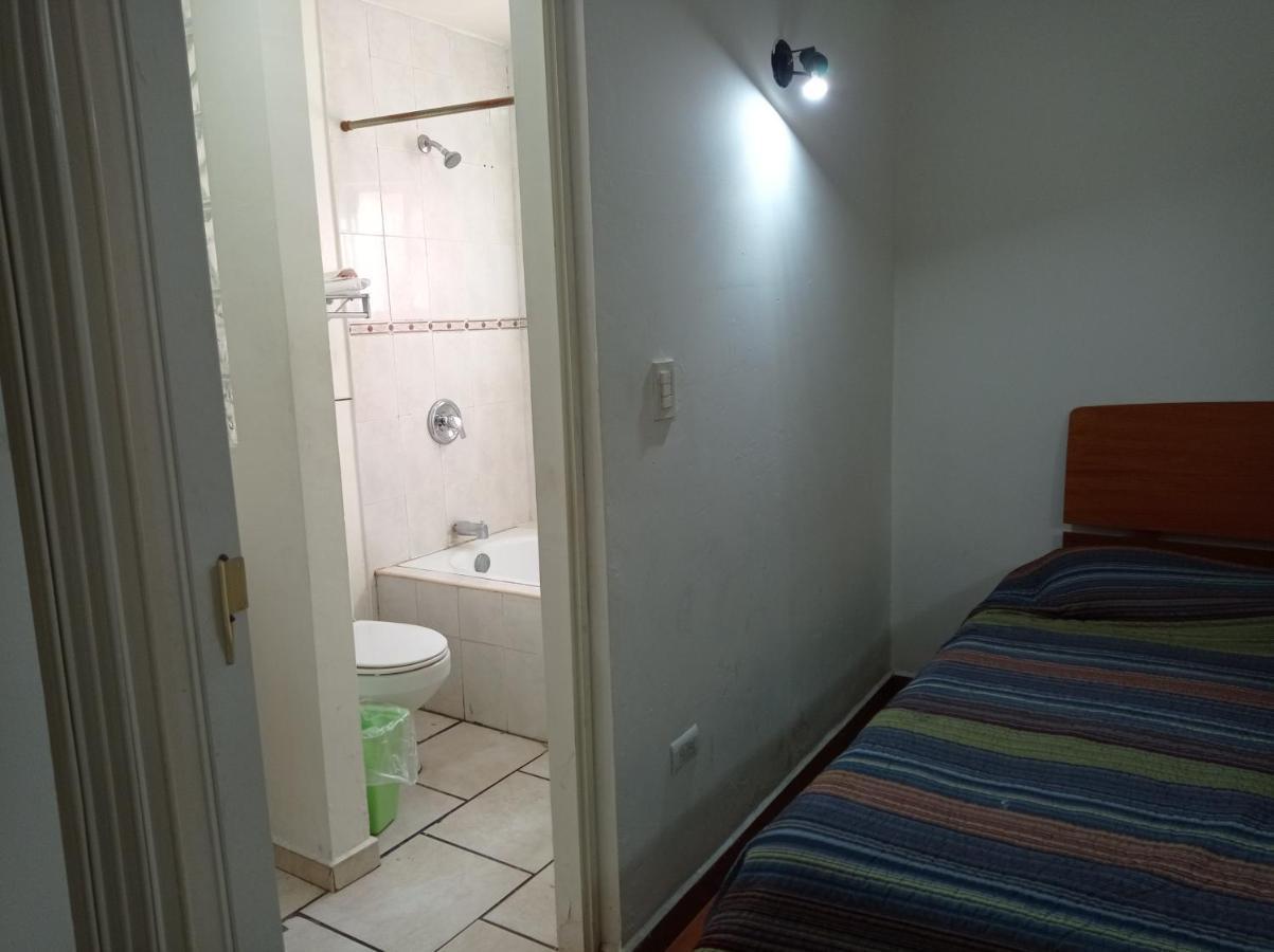 Confort Ejecutivo Suites Lindavista Guadalupe  Bagian luar foto
