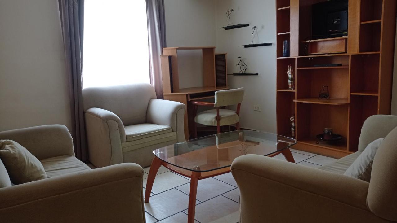 Confort Ejecutivo Suites Lindavista Guadalupe  Bagian luar foto
