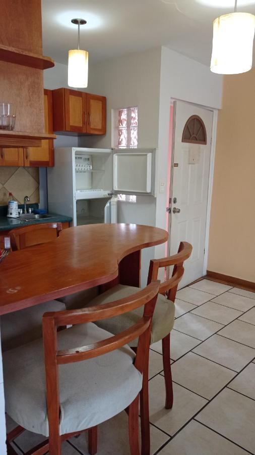 Confort Ejecutivo Suites Lindavista Guadalupe  Bagian luar foto