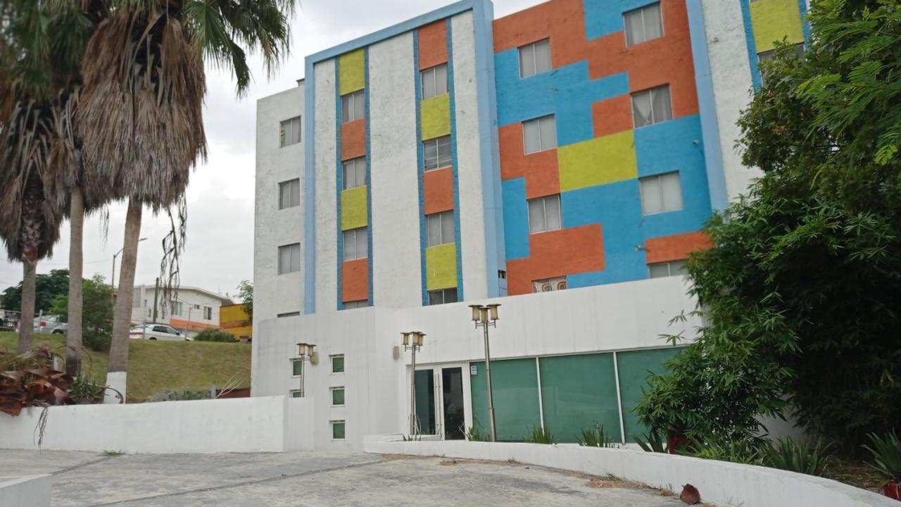Confort Ejecutivo Suites Lindavista Guadalupe  Bagian luar foto