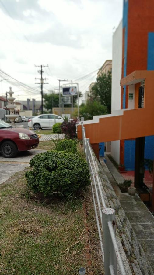Confort Ejecutivo Suites Lindavista Guadalupe  Bagian luar foto