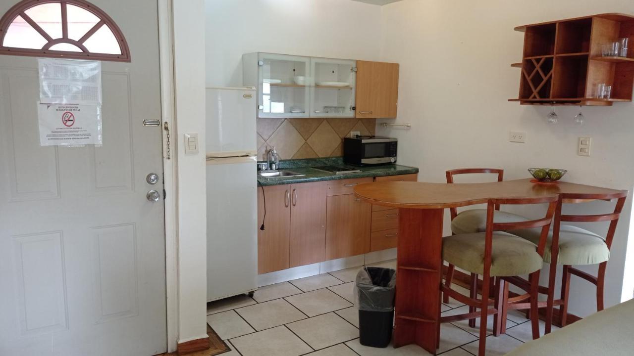 Confort Ejecutivo Suites Lindavista Guadalupe  Bagian luar foto