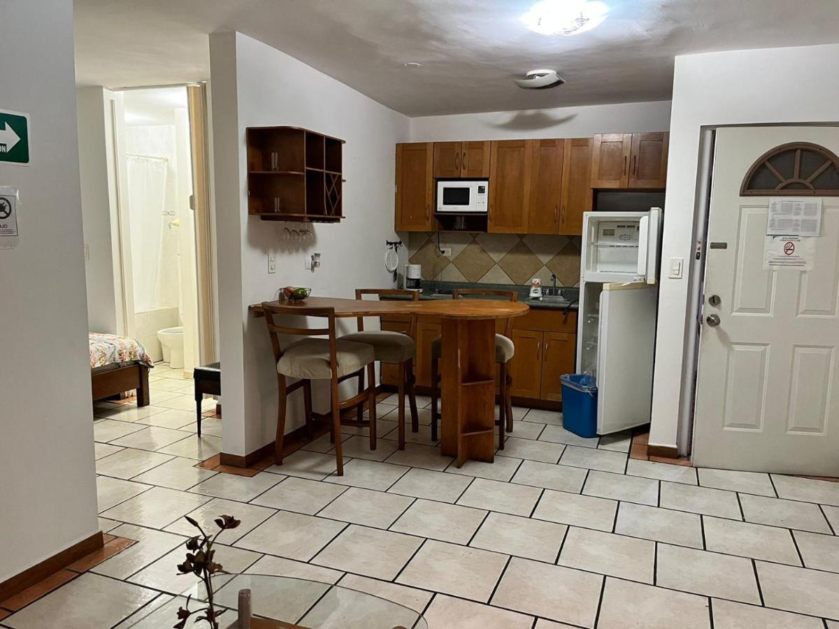 Confort Ejecutivo Suites Lindavista Guadalupe  Bagian luar foto